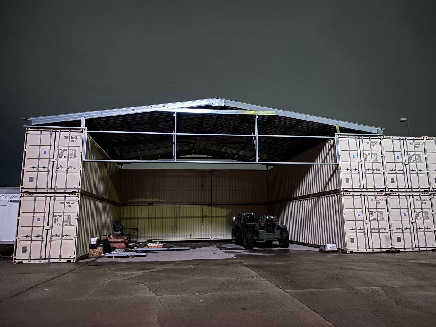 Steel structure with shipping containers Utah